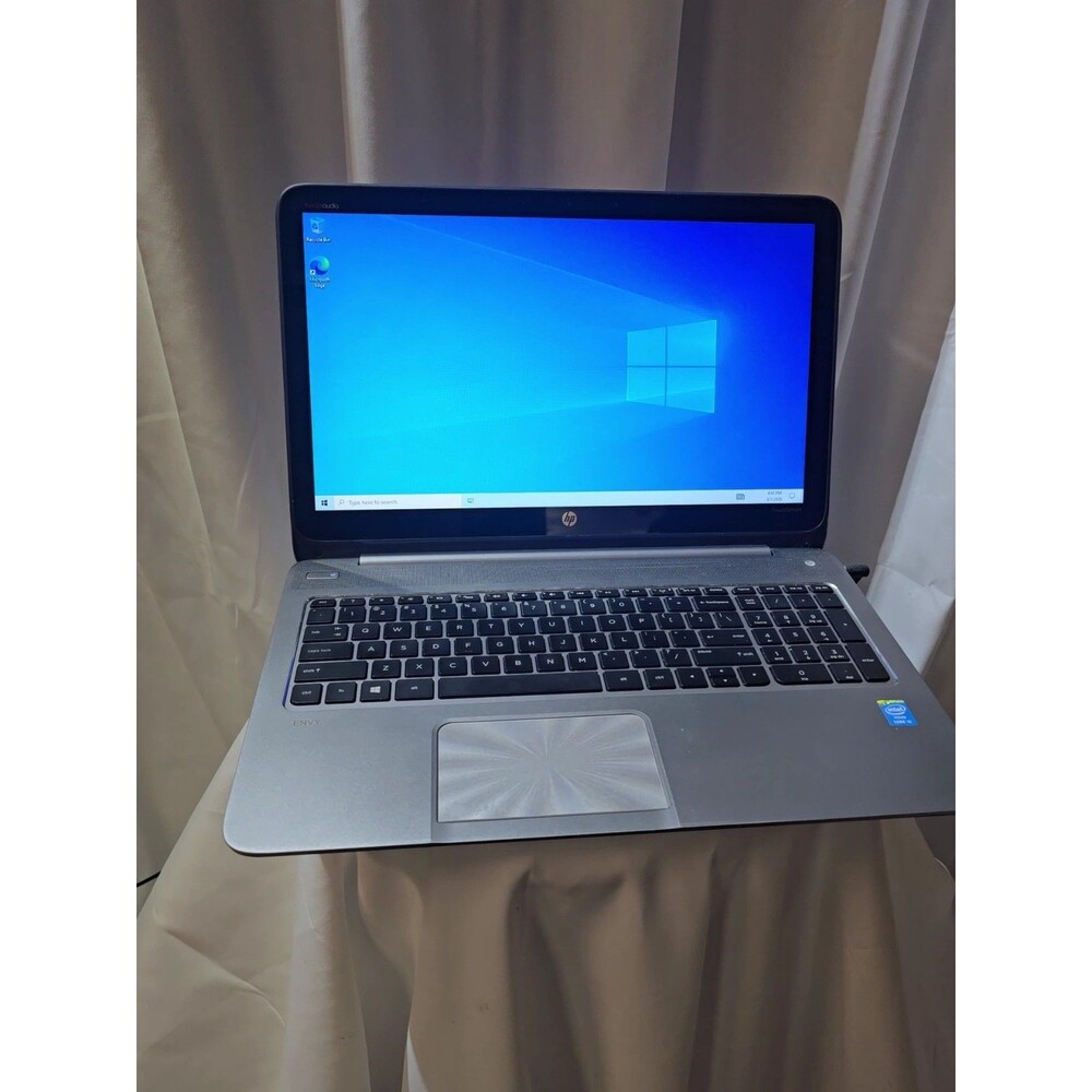 HP Envy Touchsmart Laptop Intel Core i5 - Picture 2 of 16